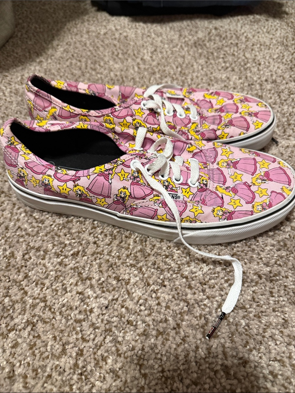 Vans Women’s Princess Peach Sneakers - Picture 3 of 4